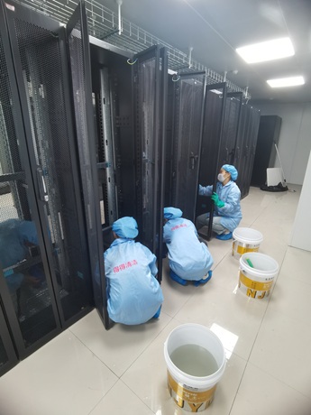 通信数据机房深度清洁